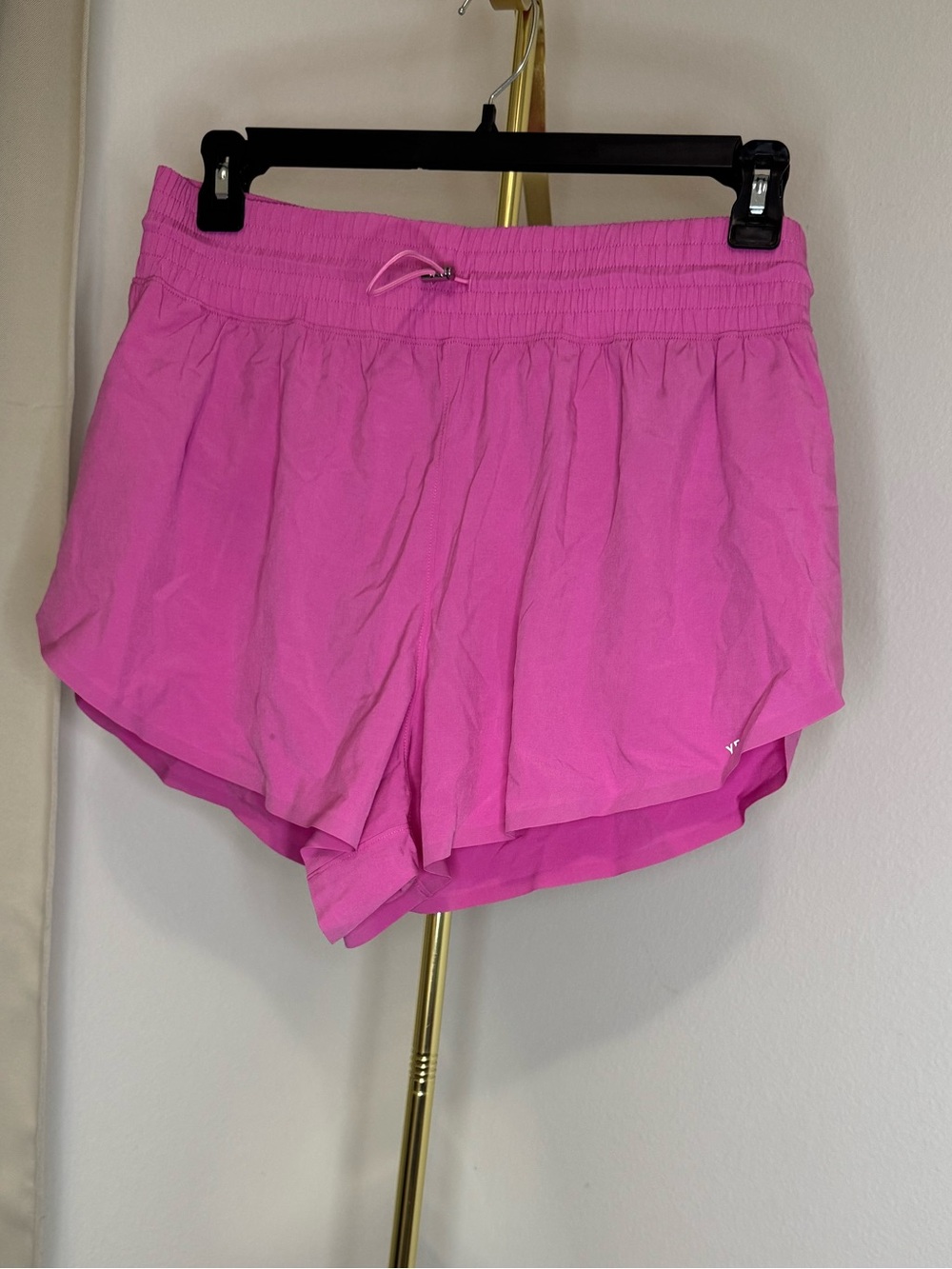 NWT Abercrombie & Fitch YPB motionTEK Lined Flyaway Short in Size Large